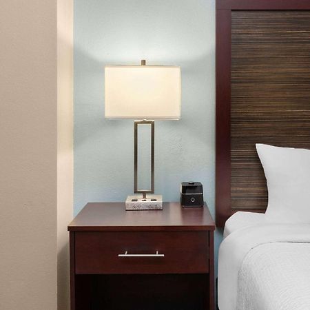La Quinta By Wyndham Houma Hotel Exterior photo