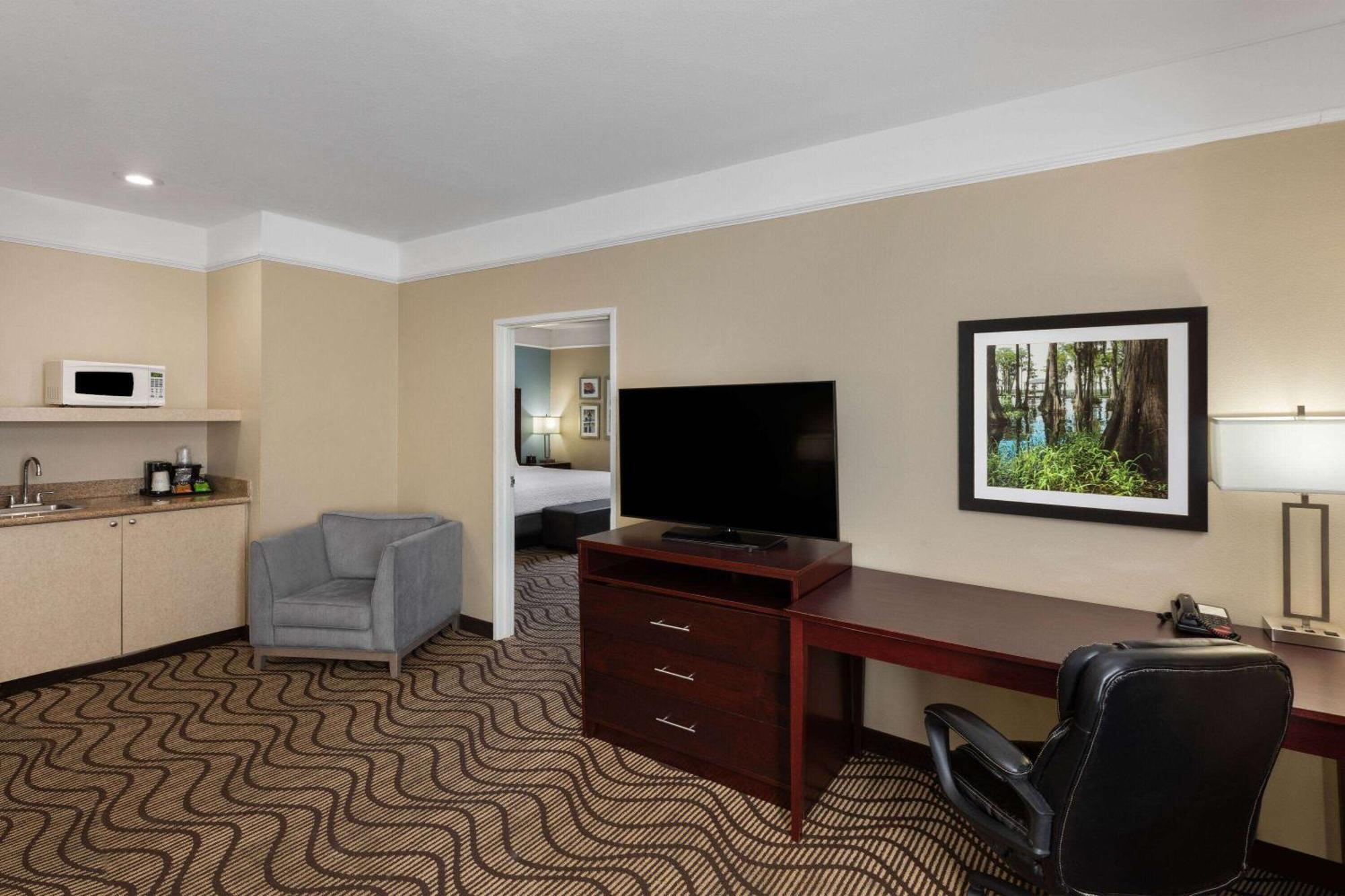 La Quinta By Wyndham Houma Hotel Exterior photo
