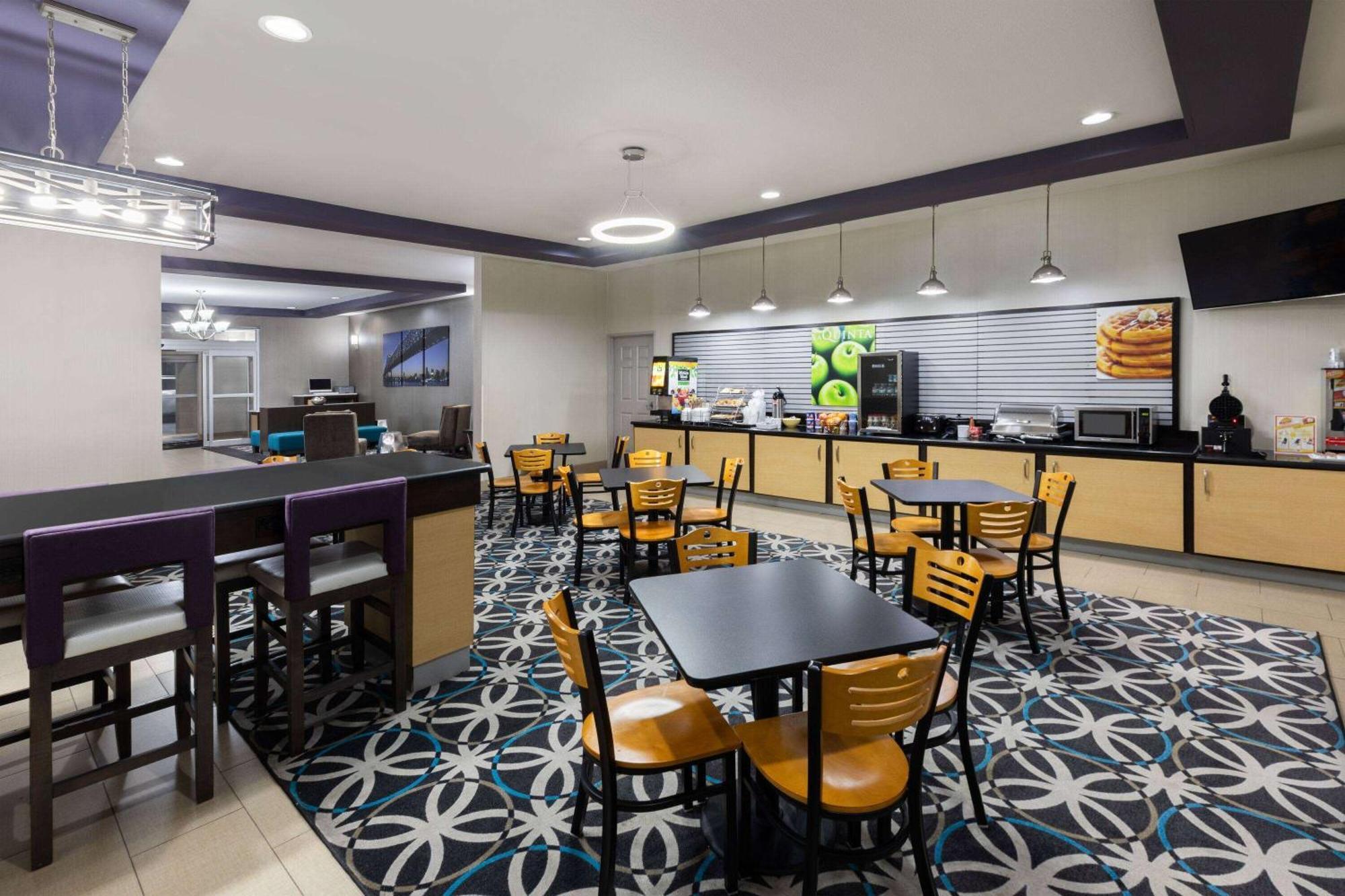 La Quinta By Wyndham Houma Hotel Exterior photo
